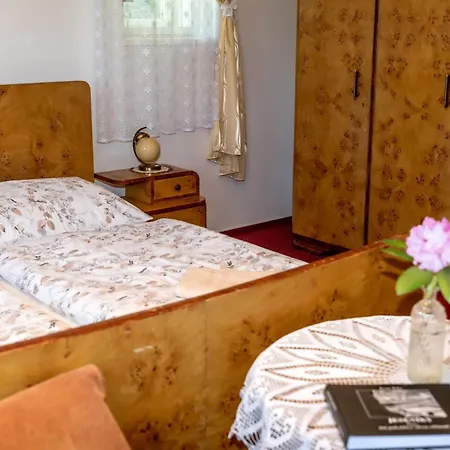 Vlasta Villa